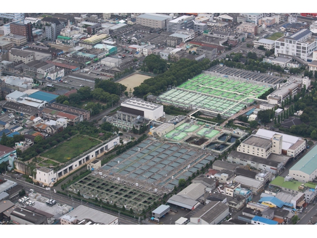 全国のこのような大規模下水処理プラントに水素ステーションができれば燃料電池車の普及にも弾みがつく。また、下水処理プラントが発電所になる可能性を秘めている