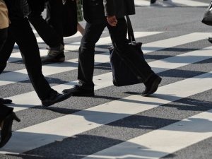 格差や貧困が社会問題となる中、独身男女の7割が「生活に経済的ゆとりがない」と考えていることが、オウチーノ(本社・東京)の調査で分かった 格差や貧困が社会問題となる中、独身男女の7割が「生活に経済的ゆとりがない」と考えていることが、オウチーノ(本社・東京)の調査で分かった