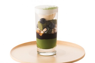 トラヤカフェから「抹茶のフルーツパフェ」が新登場 - 抹茶とフルーツの深い味わい