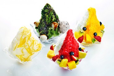 大阪・ブラザーズカフェに黄金比蜜のかき氷 - フルーツや白玉を添えて