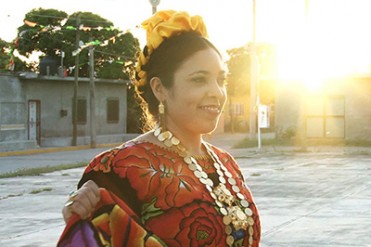 ドキュメンタリー映画『フリーダ・カーロの遺品 −石内都、織るように』公開