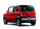 マツダが一部商品改良して発売する軽自動車「フレアクロスオーバー」(写真提供:マツダ) マツダが一部商品改良して発売する軽自動車「フレアクロスオーバー」(写真提供:マツダ)