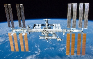 歌手のサラ・ブライトマンさん、宇宙旅行を延期　交代要員に高松さんか（Image credit: NASA）