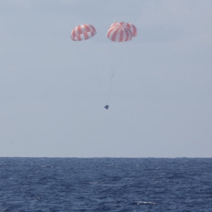 ドラゴン補給船運用6号機、地球に帰還(Image credit: SpaceX) ドラゴン補給船運用6号機、地球に帰還(Image credit: SpaceX)
