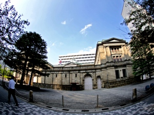 先進国の金利と同様に株価も不安定。黒田発言で、2円も円高が進む為替レートと連れだって大幅安。金利、為替、要人発言で大きく揺れた。 先進国の金利と同様に株価も不安定。黒田発言で、2円も円高が進む為替レートと連れだって大幅安。金利、為替、要人発言で大きく揺れた。