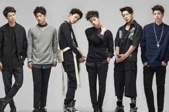 韓国最大手の芸能事務所YGエンターテインメント(以下YG)がBIGBANG(G-DRAGON、T.O.P、SOL、D-LITE、V.I)の次に満を持して世に送り出すアイドルグループはiKON(B.I、Bobby、キム・ジナン、ク・ジュネ、ソン・ユニョン、チョン・チャヌ、キム・ドンヒョク)に決定した。