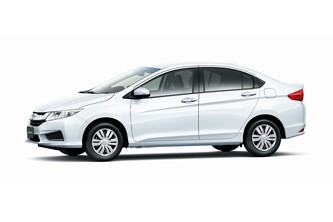 ホンダのコンパクトセダン「GRACE（グレイス）」に新たに追加されたタイプ「LX」。ガソリンエンジンを搭載する。（写真提供：ホンダ）