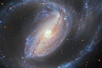 欧州南天天文台VLTが可視光で観測したNGC1097（Credit: ESO/R. Gendler ）