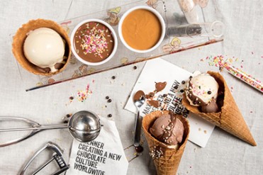 マックス ブレナーから夏限定のチョコレートスイーツが登場 - ひんやりアイスや新作チョコフォンデュ