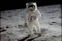 ロシア連邦捜査委員会、アポロ計画の真相について調査すべきと主張=イズヴェースチヤ紙（Image credit: NASA）