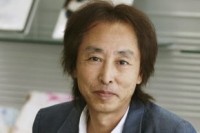 アスカネット＜２４３８＞（東マ・売買単位１００株）は、フォトイノベーションをキーワードに３つの事業を展開している。