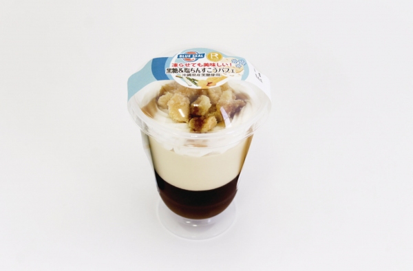 『黒糖＆塩ちんすこうパフェ』（株式会社ロピア発表資料より）