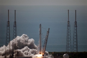 ファルコン9ロケットの打ち上げ失敗、未だ原因は不明(Image credit: NASA) ファルコン9ロケットの打ち上げ失敗、未だ原因は不明(Image credit: NASA)