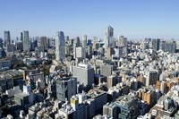 食品や繊維・アパレルなど原材料を輸入に依存する業界への影響は大きく、中小・零細業者を中心とする関連倒産がさらに増えるおそれもあるという