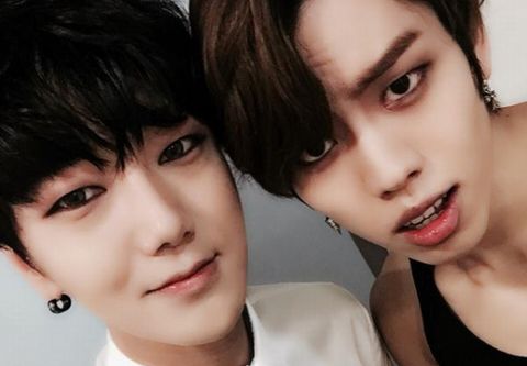 SUPER JUNIORのイェソンが、ツイッターにてINFINITEのドンウとのツーショットを公開した。