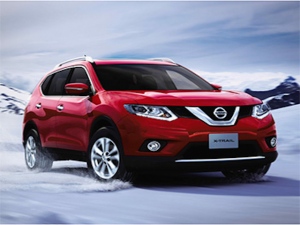 日産は、北米向けクロスオーバーSUV「ローグ」を、九州で補完生産することを決定したと発表した。生産開始は、2016年春を予定しており、年産10万台程度の規模を計画している。これにより、16年度の国内生産台数は100万台を回復すると見込んでいる。 日産は、北米向けクロスオーバーSUV「ローグ」を、九州で補完生産することを決定したと発表した。生産開始は、2016年春を予定しており、年産10万台程度の規模を計画している。これにより、16年度の国内生産台数は100万台を回復すると見込んでいる。