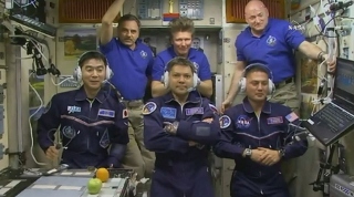 油井さんら、国際宇宙ステーションに入室　5か月間の長期滞在開始（Image Credit: NASA）