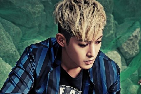 歌手で俳優のキム・ヒョンジュン(29)が元恋人のチェ氏(31)を誣告(虚偽告訴)・恐喝・名誉棄損・訴訟詐欺未遂などの容疑で刑事告訴した。