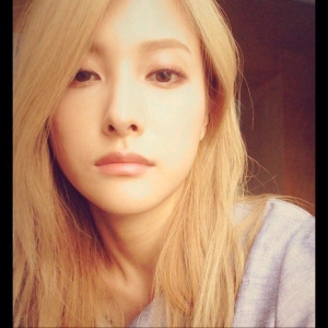 KARAのギュリが、猛暑が続く中、早くも冬を待ち望む気持ちを自身のSNSに綴った。 KARAのギュリが、猛暑が続く中、早くも冬を待ち望む気持ちを自身のSNSに綴った。