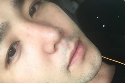 SUPER JUNIORのカンインが、セルフショットが上手く撮れない悩みをSNSにて告白した。