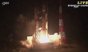H-IIBロケット、宇宙ステーション補給機「こうのとり」5号機の打ち上げに成功(Image Credit: JAXA) H-IIBロケット、宇宙ステーション補給機「こうのとり」5号機の打ち上げに成功(Image Credit: JAXA)