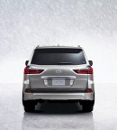 レクサスSUVラインアップのフラッグシップモデル「LX570」(写真提供:トヨタ自動車) レクサスSUVラインアップのフラッグシップモデル「LX570」(写真提供:トヨタ自動車)