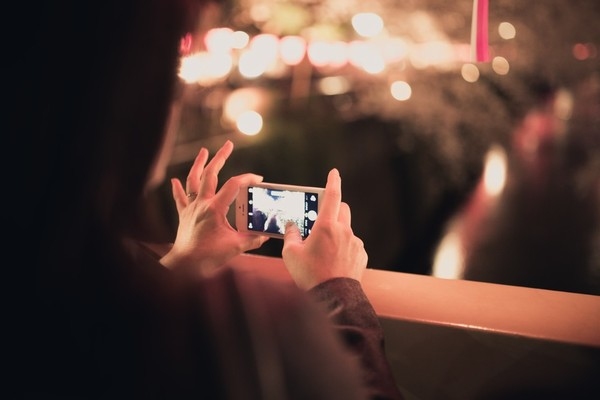 手軽で高性能な、スマートフォンのカメラ。