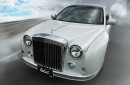 光岡自動車がフルモデルチェンジして4日に発売するフラッグシップセダン「Galue」（写真提供：光岡自動車）