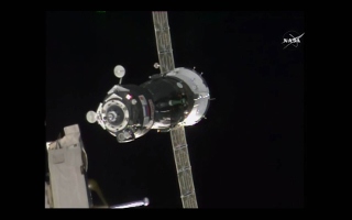 「ソユーズTMA-18M」宇宙船、国際宇宙ステーションに到着（Image Credit: NASA）