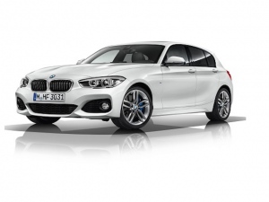 BMWは、1シリーズのエントリー・モデル「BMW118i」に、新開発の1.5リッター直列3気筒ガソリン・エンジンを新たに搭載し、販売を開始した。前モデルは、直列4気筒だったので、いわゆる今流行りのダウンサイジングと思う人も多いだろう。 BMWは、1シリーズのエントリー・モデル「BMW118i」に、新開発の1.5リッター直列3気筒ガソリン・エンジンを新たに搭載し、販売を開始した。前モデルは、直列4気筒だったので、いわゆる今流行りのダウンサイジングと思う人も多いだろう。