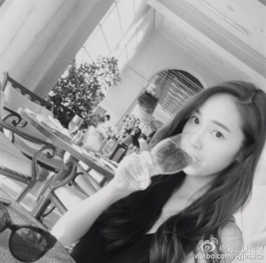 元少女時代のジェシカが休暇中の近況を伝えた。 元少女時代のジェシカが休暇中の近況を伝えた。