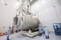 12月打ち上げの改良型「シグナス」補給船、ケネディ宇宙センターに到着（Image Credit: NASA/Jim Grossmann）
