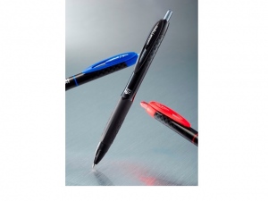 三菱鉛筆は9月8日、第一工業製薬と共同で微細な木質繊維(パルプ)であるセルロースナノファイバー(CNF)をゲルインクボールペン用インクの増粘剤として実用化したと発表した。このインクを使用したボールペンは、速書きでもかすれないという。