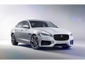 ジャガーXF、全長×全幅×全高4965×1880×1455mm、ホイールベース2960mmの大型ラグジュアリーサルーン。パワーユニットは2種のガソリンと1種のディーゼルをラインアップする ジャガーXF、全長×全幅×全高4965×1880×1455mm、ホイールベース2960mmの大型ラグジュアリーサルーン。パワーユニットは2種のガソリンと1種のディーゼルをラインアップする
