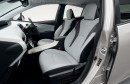 トヨタ自動車が12月に発売予定の新型プリウス(写真提供:トヨタ自動車) トヨタ自動車が12月に発売予定の新型プリウス(写真提供:トヨタ自動車)