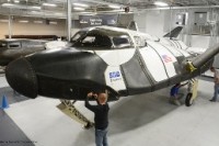 小型シャトル「ドリーム・チェイサー」、来年2度目の滑空飛行試験を目指す（Image Credit: SNC）