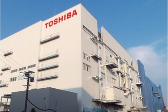 四日市工場の新・第2製造棟（東芝の発表資料より）