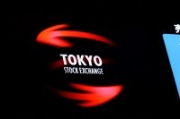 チャートは「逆三尊底」のパターン完成。ETF買入枠増額程度の「プチ緩和」でも、たった3日で奈落に落ちた夏の終わりのパラダイム・シフトは「プチ」で幕引き。