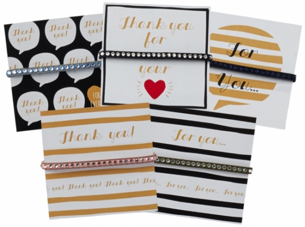 『スワロフスキー付きゴムブレスレット』（スタイリングライフ・ホールディングス プラザスタイル カンパニー発表資料より）