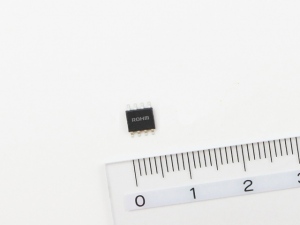電子部品大手のロームは27日、大電力を扱う通信基地局や産業機器向けに、80V高耐圧のMOSFET内蔵DC/DCコンバータを開発した