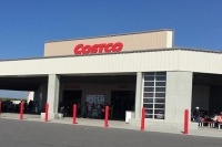 コストコホールセール・ジャパンは、11月20日岐阜県羽島市に新倉庫をオープンする。日本から、仏・カルフールや英・テスコなど外資小売大手が撤退する中、コストコは1999年福岡に一号店をオープンして以来、着々と出店を続け、現在は23の倉庫を擁する。