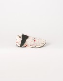 シューズなどアパレル雑貨も(東急百貨店発表資料より) シューズなどアパレル雑貨も(東急百貨店発表資料より)