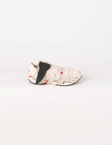 シューズなどアパレル雑貨も（東急百貨店発表資料より）