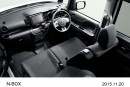ホンダが一部改良して発売した軽乗用車「N-BOX」の内装(ブラック、G・Lパッケージ)(写真提供:ホンダ) ホンダが一部改良して発売した軽乗用車「N-BOX」の内装(ブラック、G・Lパッケージ)(写真提供:ホンダ)