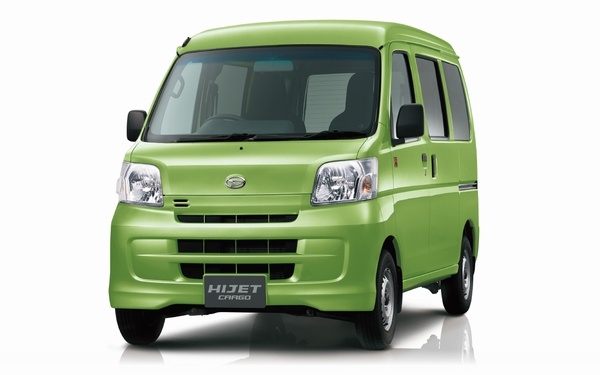「ハイゼット」誕生55周年を記念した「ハイゼット カーゴ」の特別仕様車「ゴールドエディション」（写真提供：ダイハツ工業）