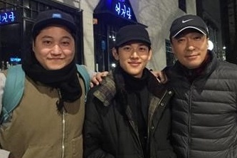 ZE:Aのシワンが、ドラマ「ミセン-未生」出演メンバーとの和気あいあいとした再会の様子を公開した。写真：シワンのツイッター