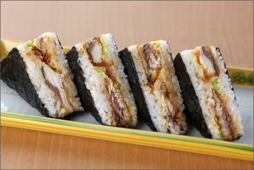 「おにぎらず」盛り付け例（ぐるなび発表資料より）