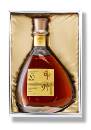 プレミアム国産ブランデー「甲州20」（サッポロビールの発表資料より）