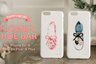 靴ひもの立体デコ付きiPhoneケース『フラワーシューバー』（ロア・インターナショナル発表資料より）