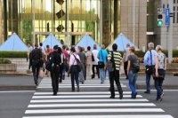 今年のユーキャン流行語大賞に選ばれた「爆買い」。観光地や街なかで目の当たりにした人も多いだろう。訪日外国人旅行を指す観光関連用語「インバウンド」もベスト50にノミネートされている。